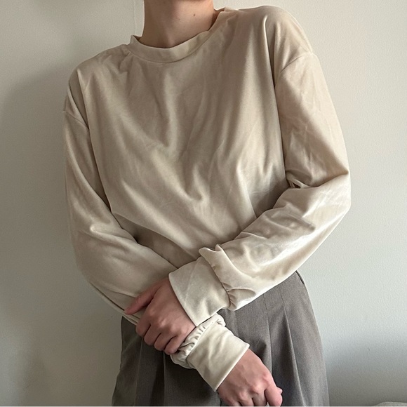 ZARA CREAM VELVET SWEATSHIRT - Picture 3 of 5